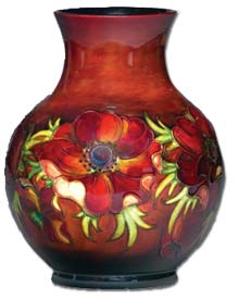 william moorcroft pottery - anemone flambe vase