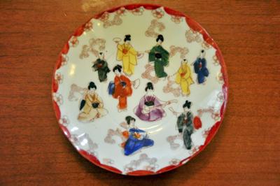 Chinese saucer decoration