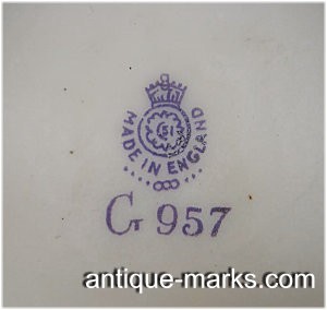 Fake Royal Worcester Mark with wrong crown and center