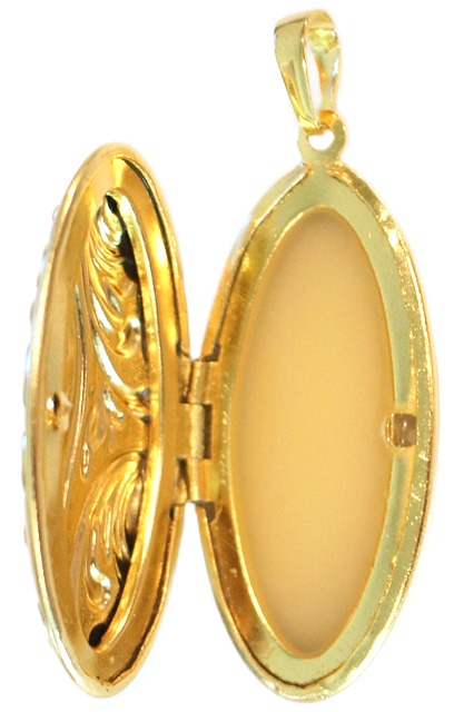 gold lockets